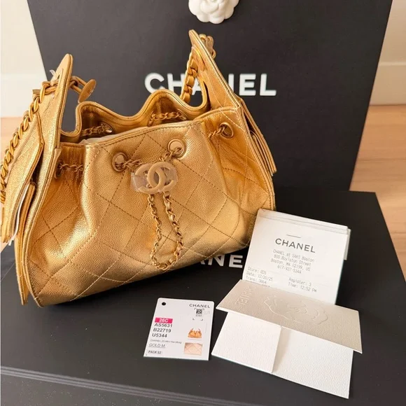 CHANEL 25 MINI HANDBAG in gold - Picture 6 of 9